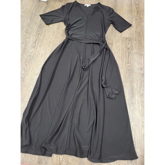 Chaus New York Maxi Black Dress Solid Black Short Sleeve Belted Stretch Flowy M - Picture 1 of 4
